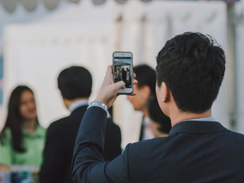 Como Gerar Leads no Stand: Estrutura de Abordagem + Qualificação Rápida